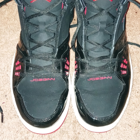 Bred Jordan 1 flight 4 - Picture 3 of 6